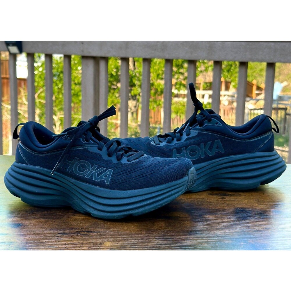 HOKA Bondi 8 1127952 BBLC Women’s Size 7 Black Running Shoes